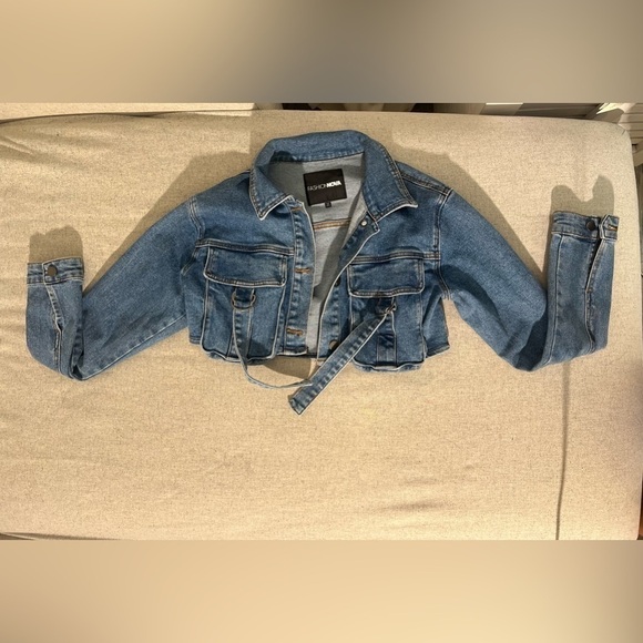 Fashion Nova cargo cropped denim jacket size S - Picture 2 of 3